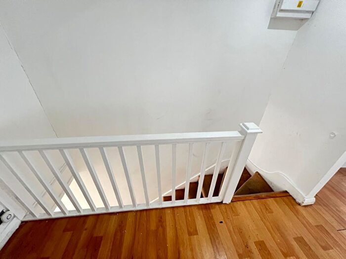 1 Bedroom Flat To Rent In Rayners Lane, Pinner, Greater London, HA5