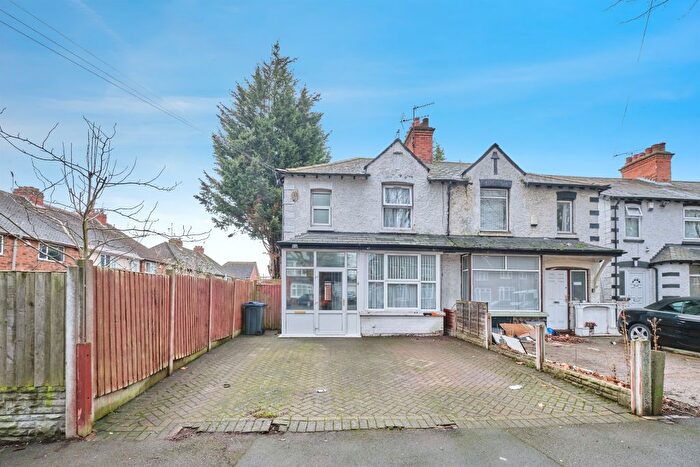 3 Bedroom Semi Detached House For Sale In Holly Lane, Erdington, Birmingham, B24