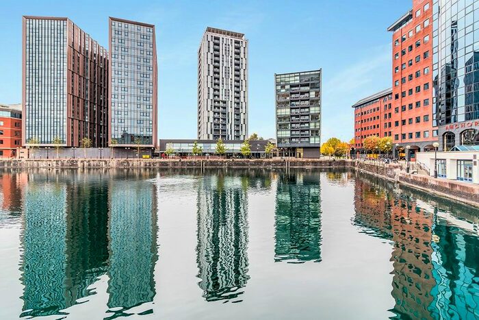 1 Bedroom Flat To Rent In The Quays, Salford, Greater Manchester, M50