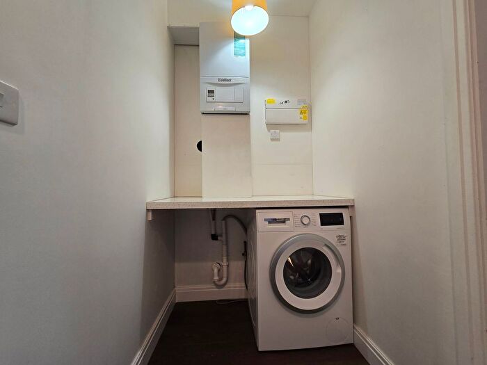 1 Bedroom Flat To Rent In Evry Road, Pender Court, DA14