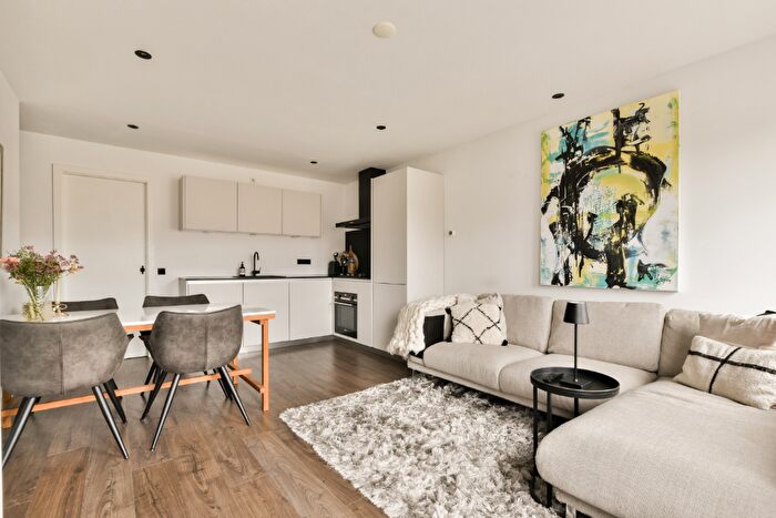 3 Bedroom Apartment For Sale In Manchester City Centre, M15