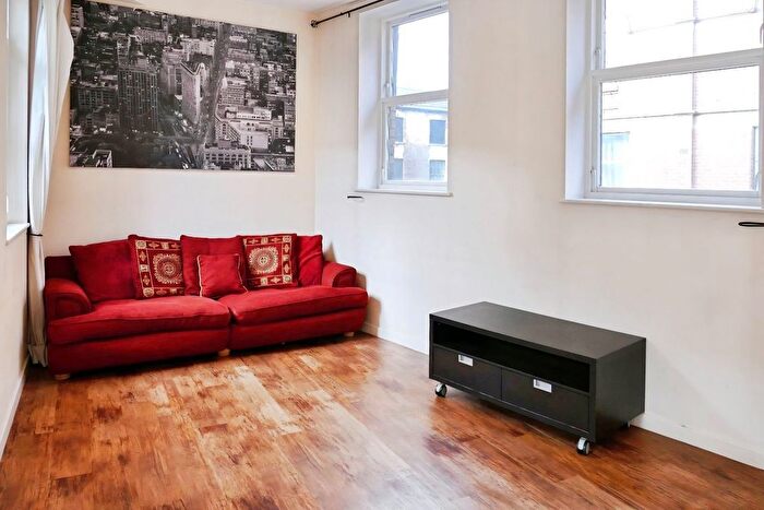 1 Bedroom Flat To Rent In Harper Street, Harpers Yard, Leeds, West Yorkshire, LS2