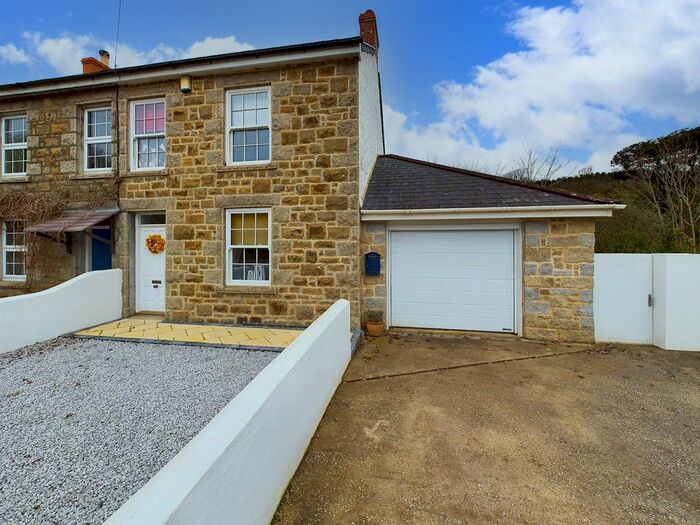 3 Bedroom Semi-Detached House For Sale In Roseworthy Hill, Roseworthy, Camborne, TR14