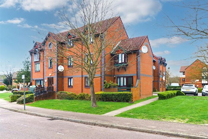 1 Bedroom Flat For Sale In Swallow Court, Swan Drive, Colindale, NW9