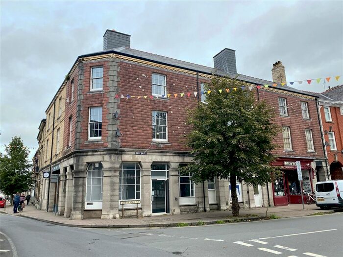 2 Bedroom Flat To Rent In Great Oak Street, Llanidloes, Powys, SY18