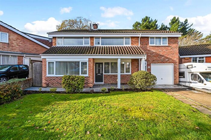 4 Bedroom Detached House For Sale In Halifax Rise, Waterlooville, PO7