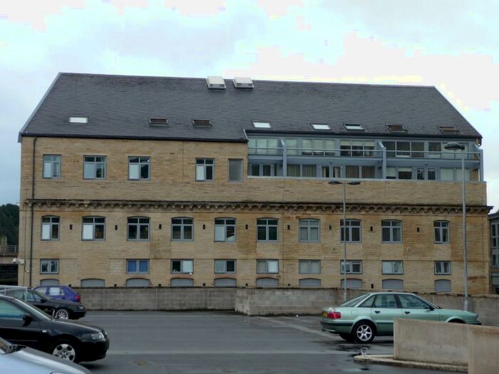 2 Bedroom Apartment To Rent In Park Road, Elland, West Yorkshire, HX5