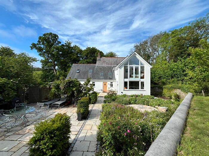 4 Bedroom Character Property For Sale In Passage Lane, Fowey, PL23