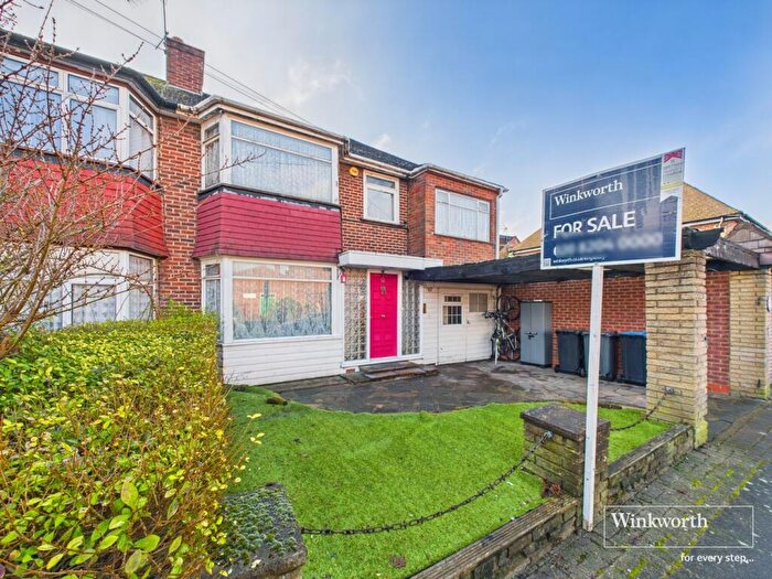 5 Bedroom Semi Detached House For Sale In Brinkburn Gardens, Edgware, Middlesex, HA8