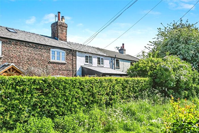 3 Bedroom Mews For Sale In Siding Lane, Liverpool, Lancashire, L33