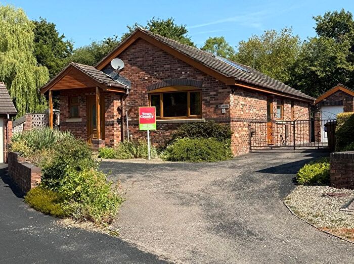2 Bedroom Detached Bungalow For Sale In Rhyd Galed, Gobowen, Oswestry, SY11