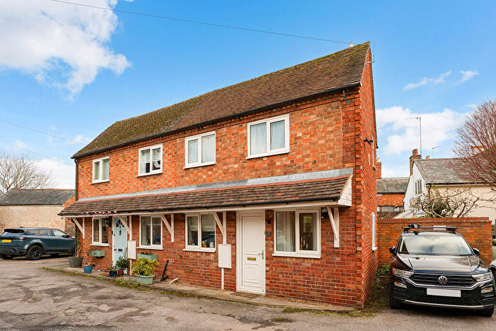 2 Bedroom Semi-Detached House For Sale In Kineton, CV35