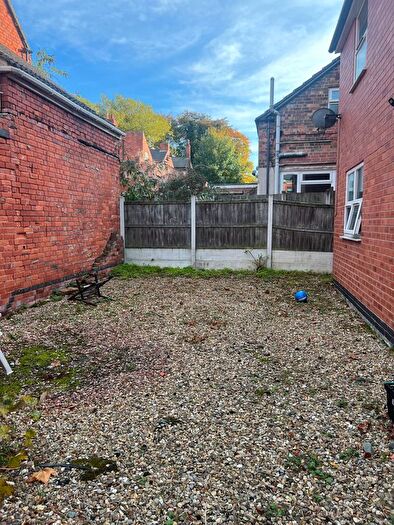 6 Bedroom Detached House To Rent In Derby Grove, Nottingham, NG7