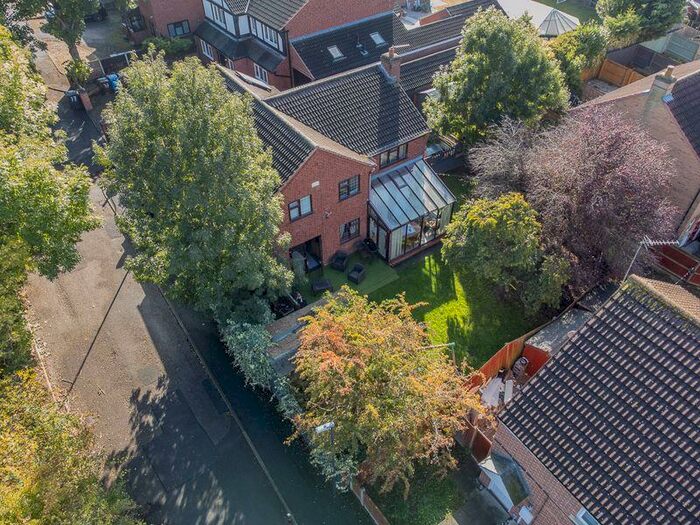 4 Bedroom Detached House For Sale In Sinfin Moor Lane, Chellaston, DE73