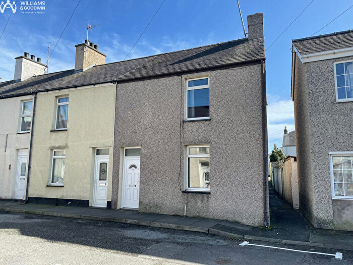 2 Bedroom End Of Terrace House For Sale In Gilbert Street, Holyhead, Anglesey, LL65