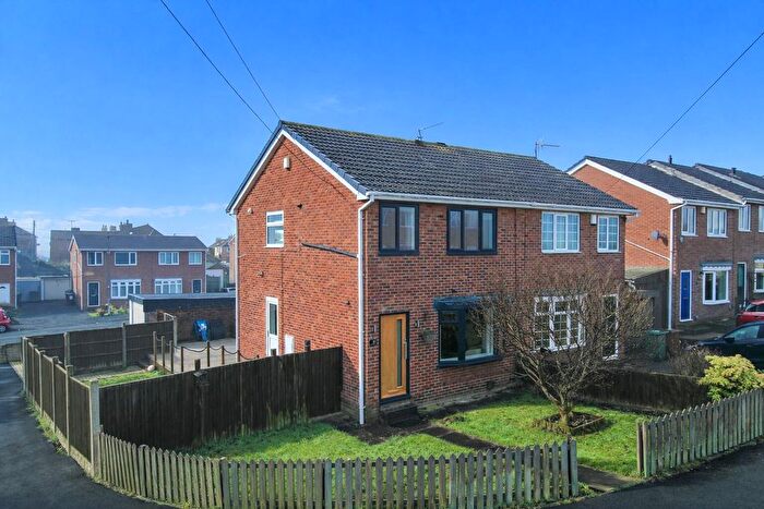 3 Bedroom Property For Sale In Woodmoor Drive, Crigglestone, Wakefield, WF4