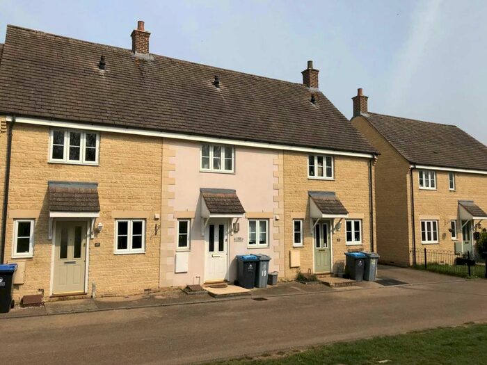 2 Bedroom Terraced House To Rent In Stocks Lane, Carterton, OX18