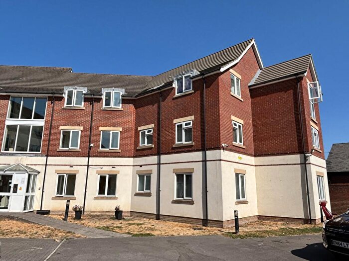 2 Bedroom Flat To Rent In Bartons Court, Forton Road, Gosport, Hampshire, PO12