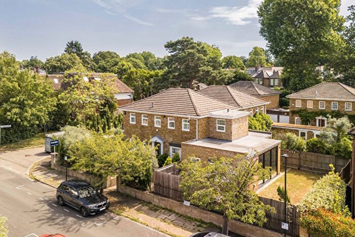 4 Bedroom Property To Rent In Chara Place, Chiswick, W4