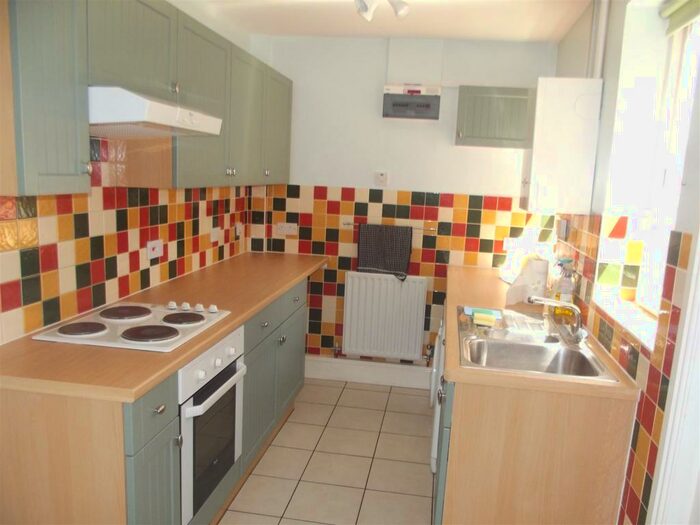 2 Bedroom House To Rent In Humber Road, Beeston, NG9