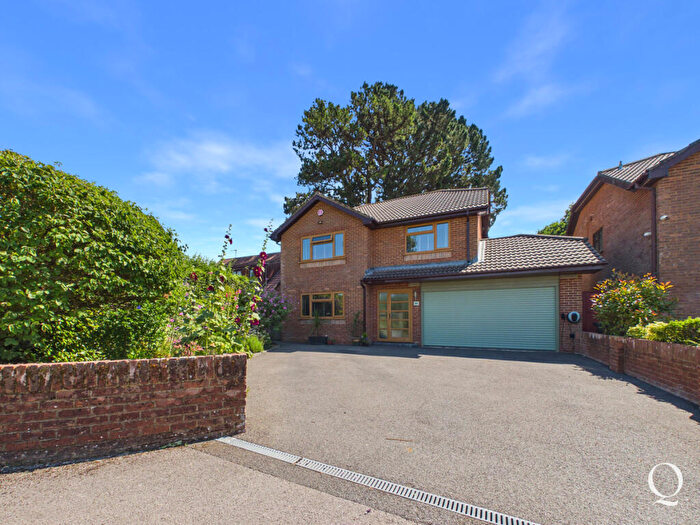 5 Bedroom Detached House For Sale In Springdale Road, Corfe Mullen, BH21