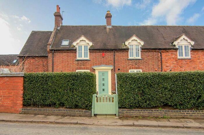 4 Bedroom Cottage For Sale In Blacksmith Cottage, Coulter Lane, Burntwood, WS7