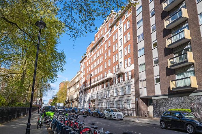 Studio To Rent In Portman Square, Marylebone, London, W1H