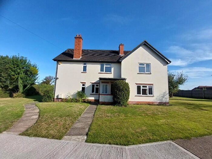 4 Bedroom Detached House To Rent In Spring Lane, SL6