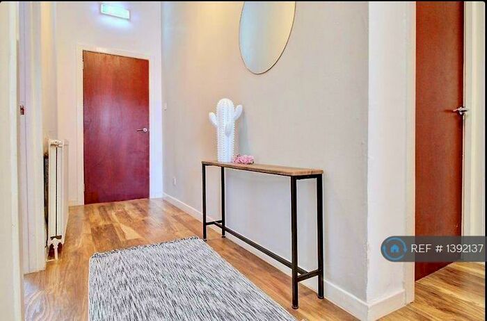 3 Bedroom Flat To Rent In Govan Road, Glasgow, G51