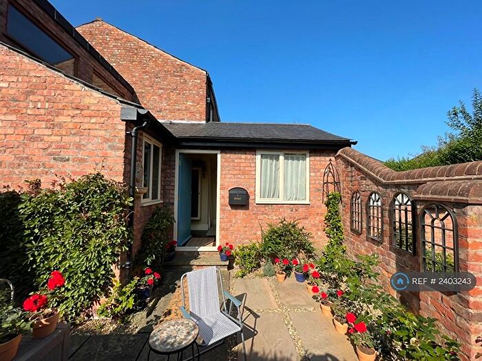 Studio To Rent In Chapel Terrace, Manchester, M20