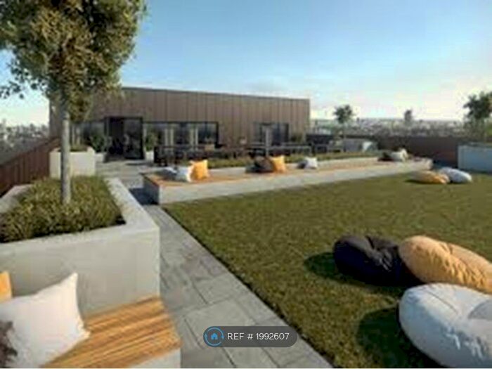2 Bedroom Flat To Rent In Waterhouse Apartments, Salford, M5