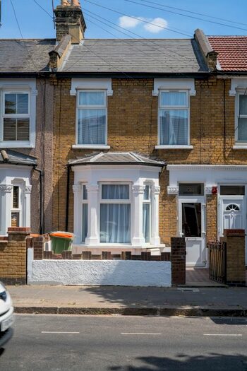 4 Bedroom Terraced House To Rent In Birchdale Road, London, E7