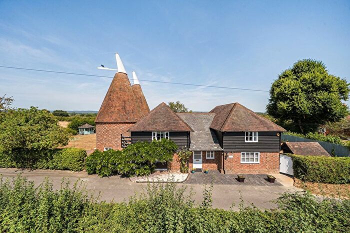 5 Bedroom Detached House For Sale In Postern Lane, Tonbridge, TN11