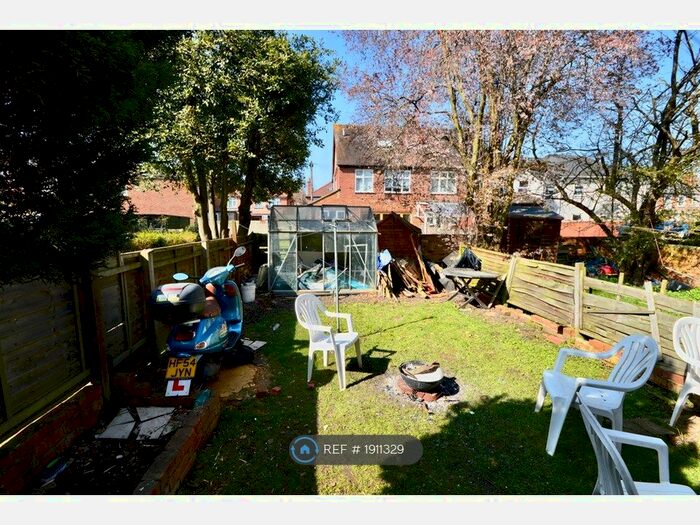 5 Bedroom Terraced House To Rent In Wantage Road, Reading, RG30