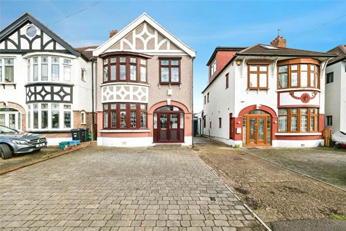5 Bedroom Semi Detached House For Sale In Longwood Gardens, Ilford, IG5