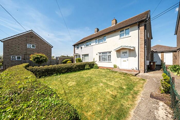 3 Bedroom Semi-Detached House For Sale In Ambrosden, Oxfordshire, OX25
