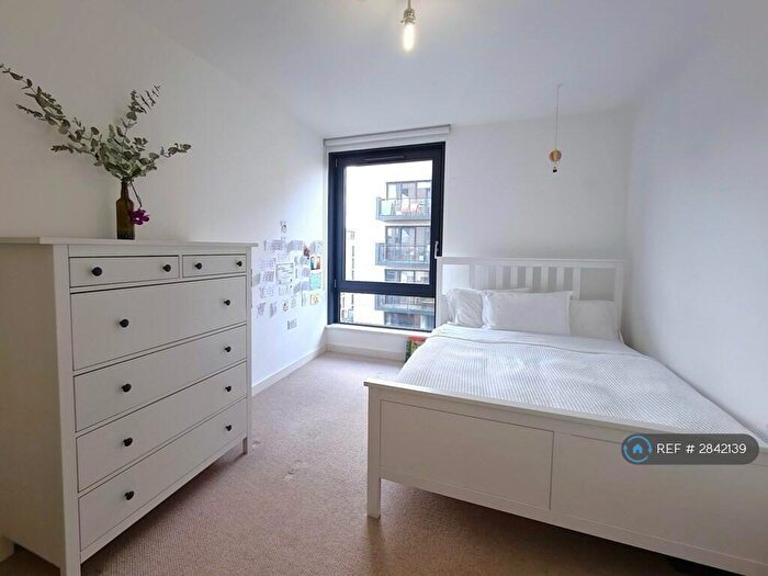 2 Bedroom Flat To Rent In Cadmium Square, London, E2