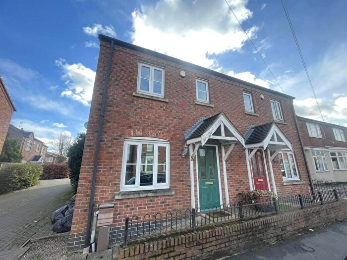 3 Bedroom Semi Detached House To Rent In Winsover Road, Spalding, PE11