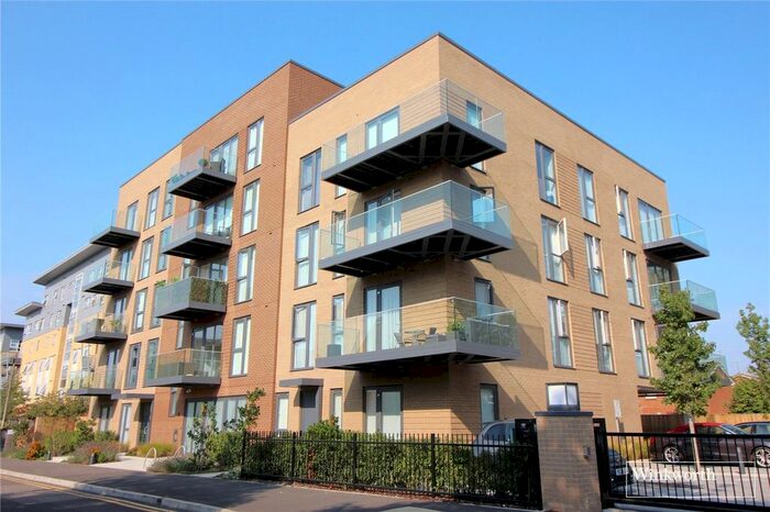 2 Bedroom Flat To Rent In Wesley House, Station Road, Borehamwood, Hertfordshire, WD6