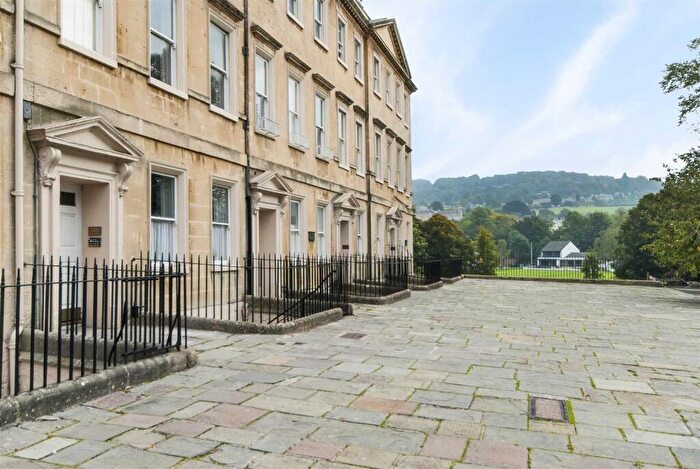 2 Bedroom Apartment For Sale In Southbourne Mansions, Bath, BA2