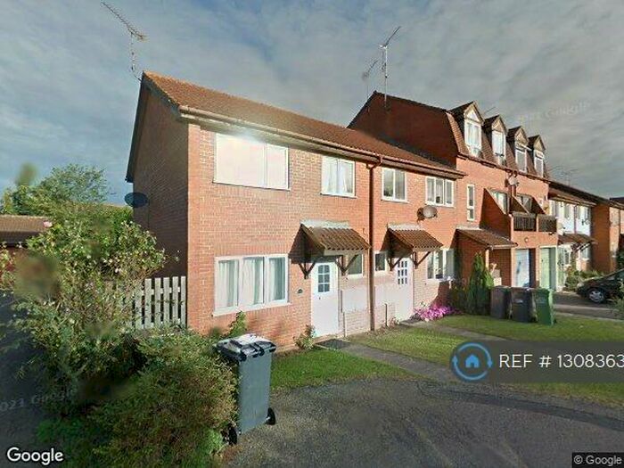 3 Bedroom Terraced House To Rent In Marsom Grove, Luton, LU3
