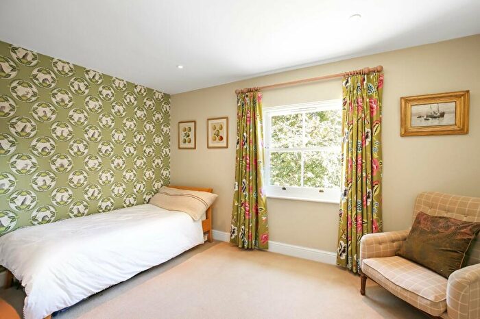 4 Bedroom Detached House For Sale In Southampton Road, Alderbury, Salisbury, Wiltshire, SP5