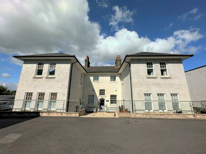 2 Bedroom Flat To Rent In Kempthorne House, Union Close, Newhaven, BN9