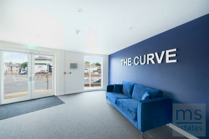 2 Bedroom Flat To Rent In The Curve, Gregory Street, Lenton, Nottingham, NG7