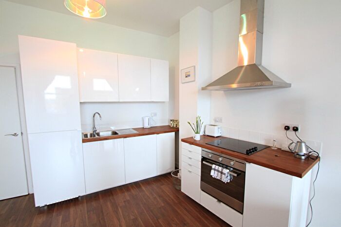 1 Bedroom Apartment To Rent In Parsons Street, Banbury, Oxon, OX16