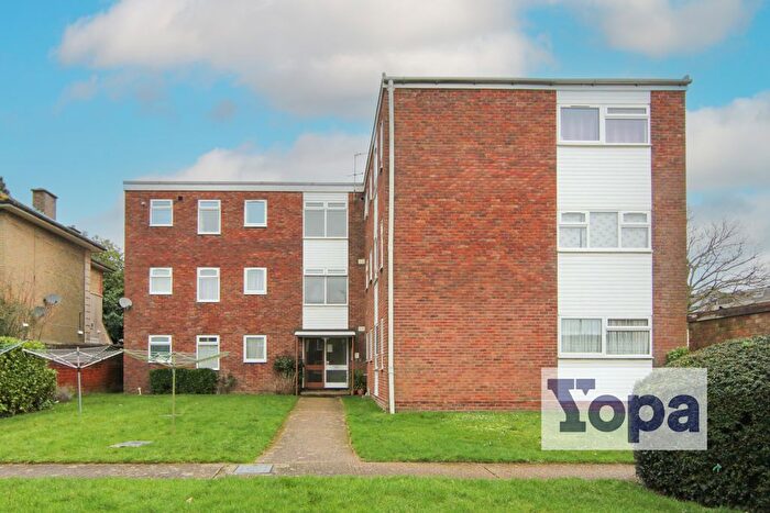 2 Bedroom Flat For Sale In Waterloo Road, Southampton, SO15