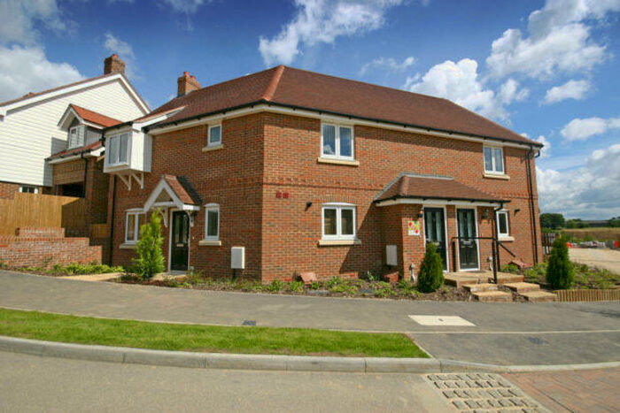 2 Bedroom Flat To Rent In Barncroft Drive, Lindfield, RH16
