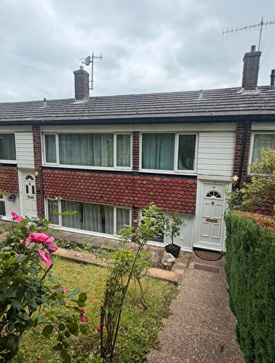 3 Bedroom Terraced House To Rent In Barnes Avenue, Chesham, HP5