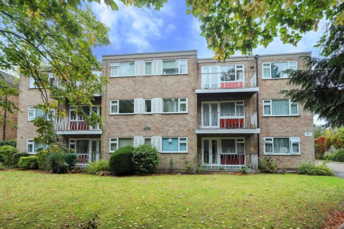 2 Bedroom Flat For Sale In Linden Lea, Westfield Park, Pinner, HA5