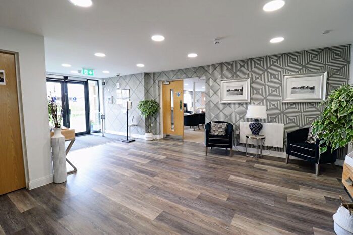 1 Bedroom Flat For Sale In Jupiter House, Hindhead Knoll, Walnut Tree, Milton Keynes, MK7